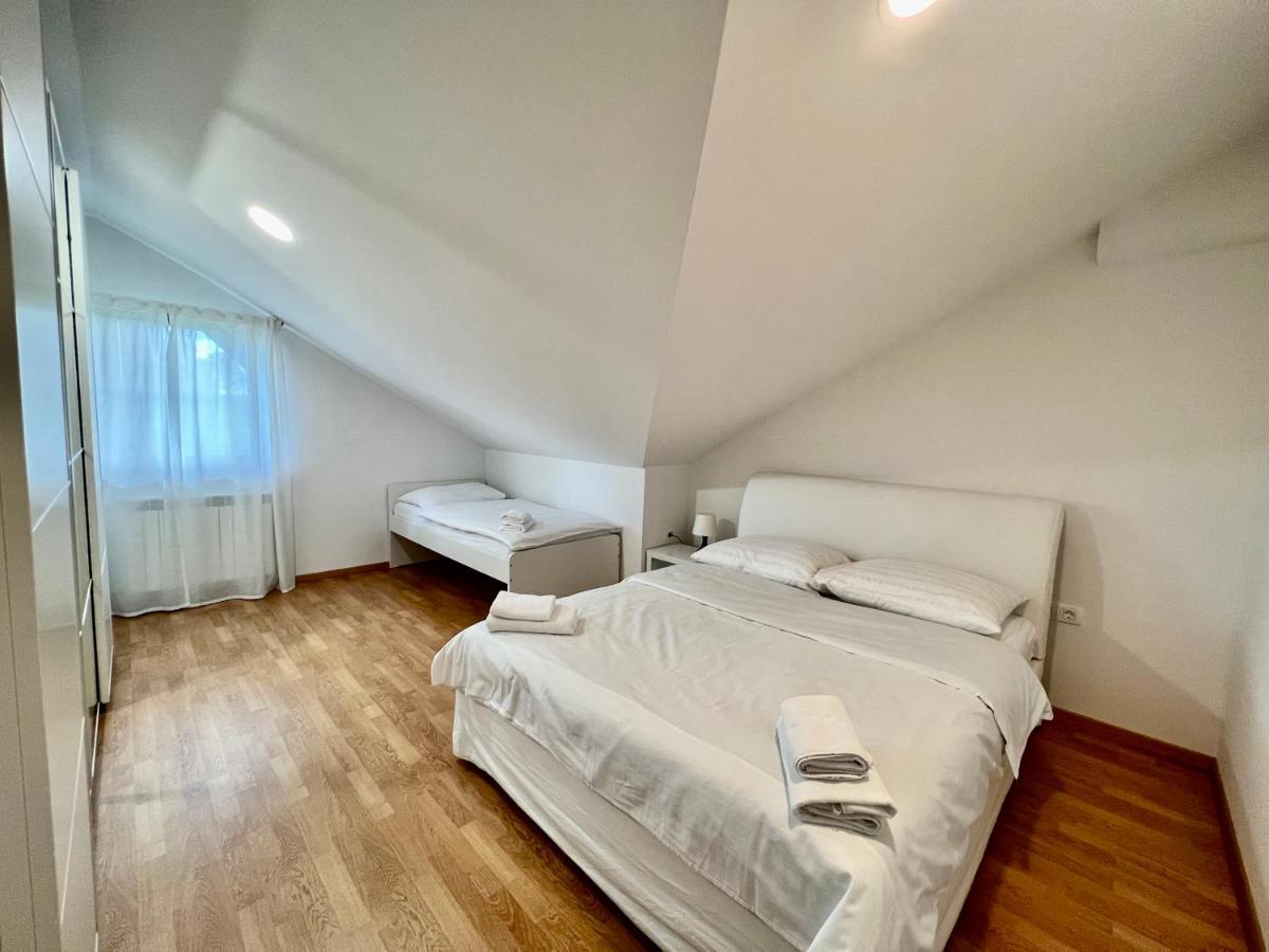 Hop House Garni Hotel โพสโตยนา ภายนอก รูปภาพ