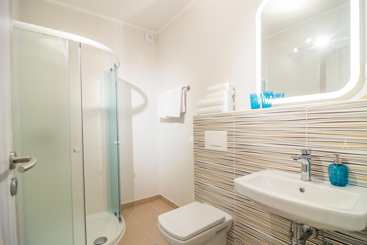 Hop House Garni Hotel โพสโตยนา ภายนอก รูปภาพ
