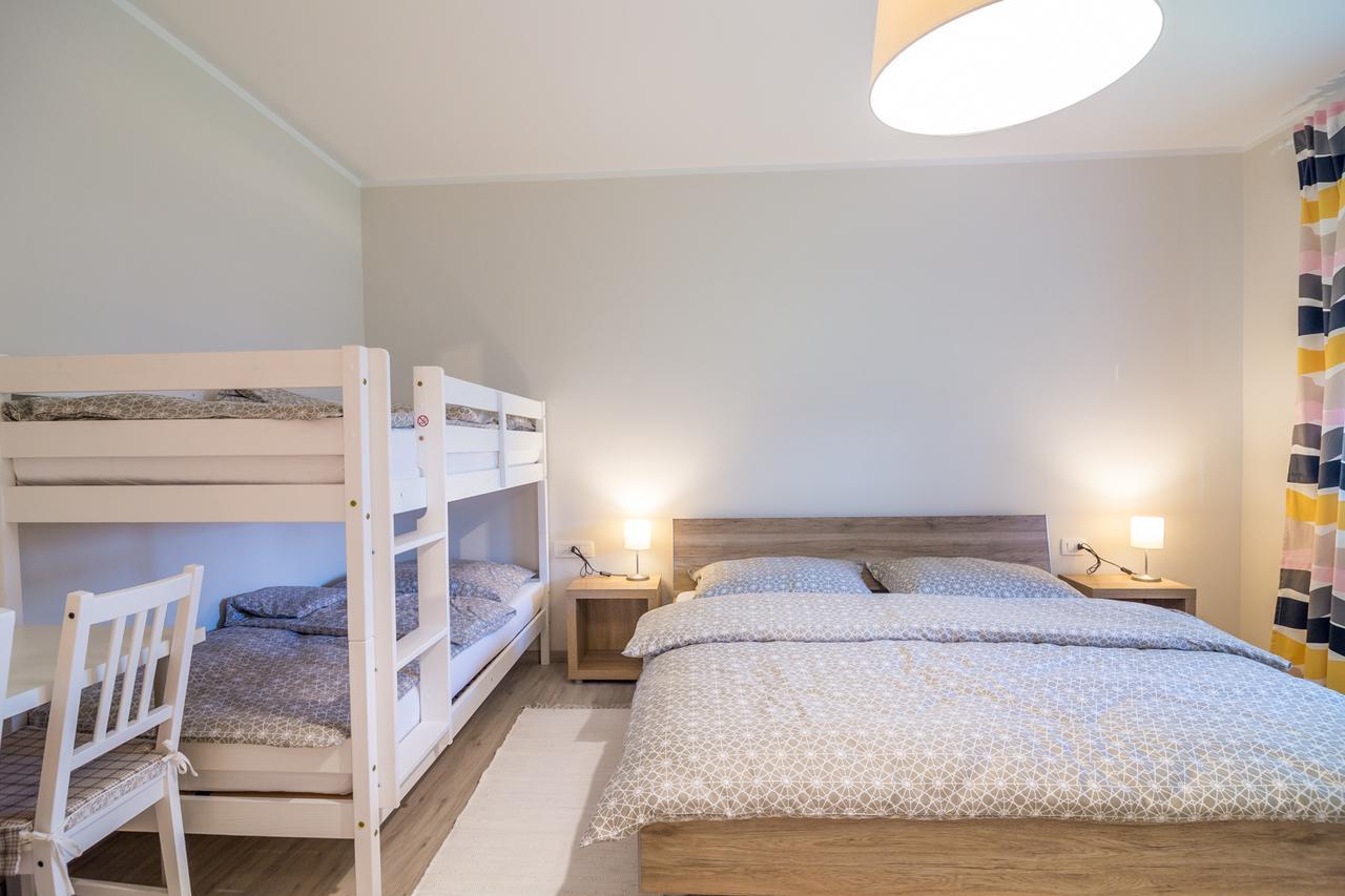 Hop House Garni Hotel โพสโตยนา ภายนอก รูปภาพ